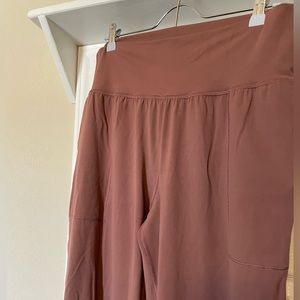 Athleta Salutation Joggers